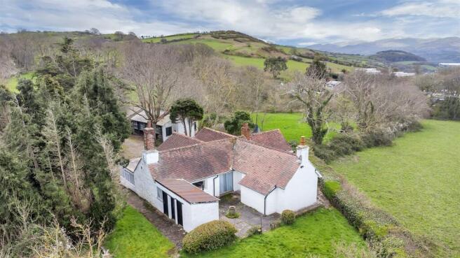 3 bed property, in Old Highway, £525,000