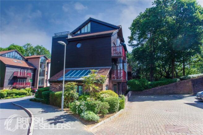 3 bed property, in Coach House Mews, £350,000