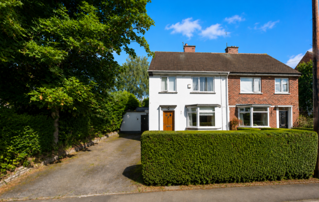 3 bed property, in 31 Greenfield Road, £70,000