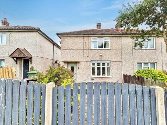 2 bed property, in Oxton Close, £159,995