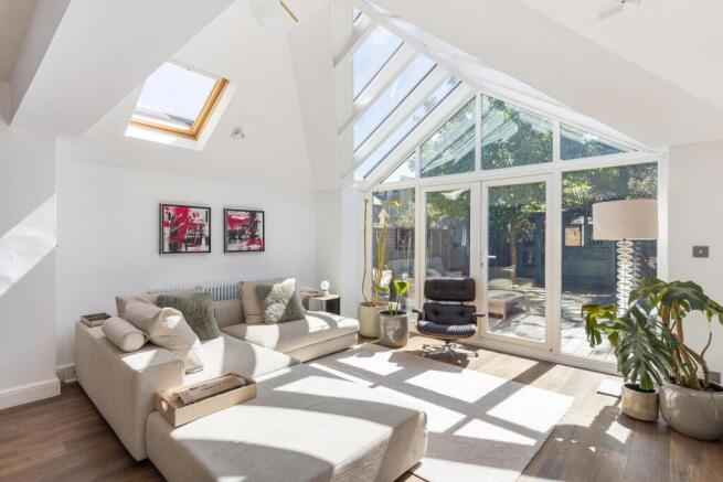 5 bed property, in Inglethorpe Street, £2,100,000