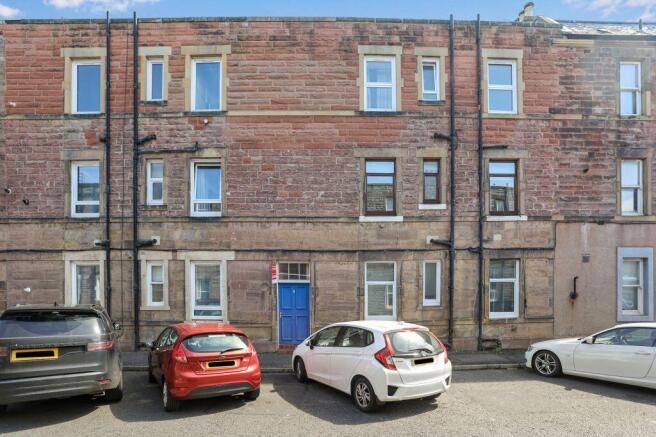 1 bed property, in 5L King Street, £105,000