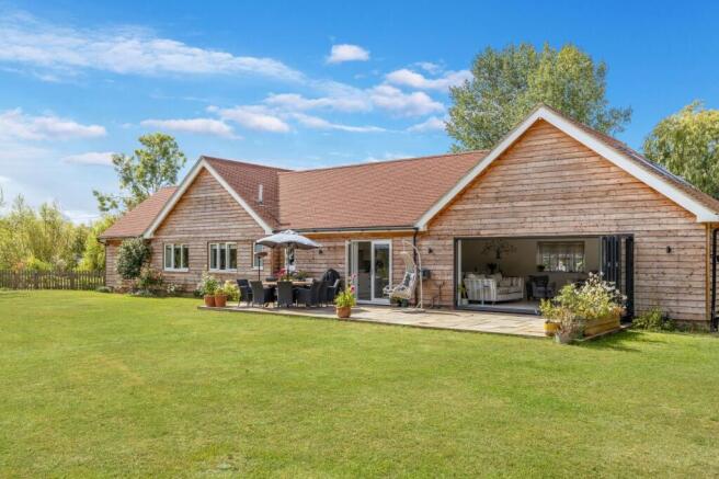 5 bed property, in Claygate Road, £1,400,000