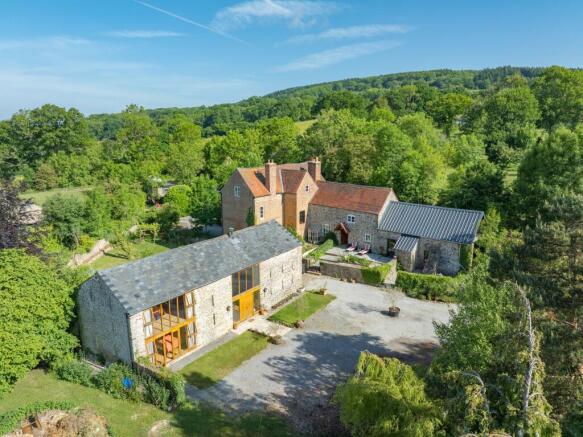 7 bed property, in Gloucester Road, £1,500,000