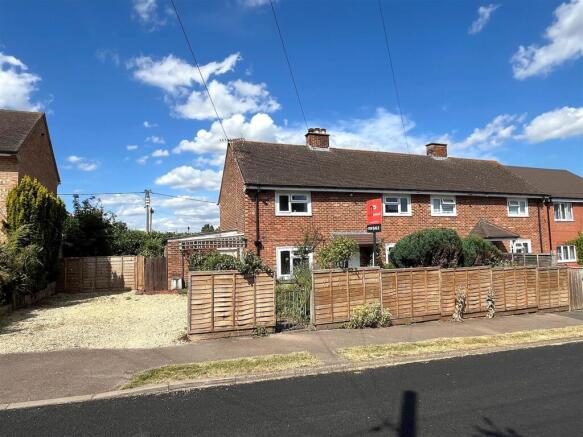 3 bed property, in Vauxhall, £290,000