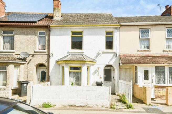 2 bed property, in Bright Street, £120,000