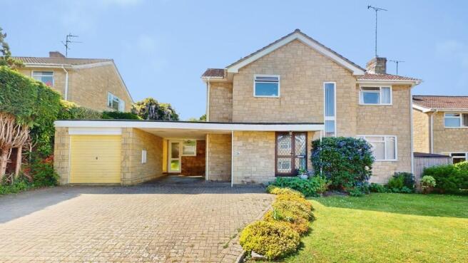 4 bed property, in Foxgrove Drive, £700,000