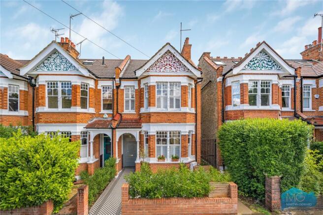 3 bed property, in Clyde Road, £1,425,000