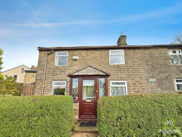 2 bed property, in Tythebarn Cottages, £200,000