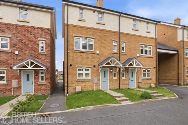 4 bed property, in Whitehall Drive, £250,000