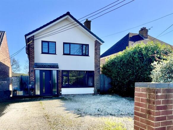 3 bed property, in Crete Road, £525,000