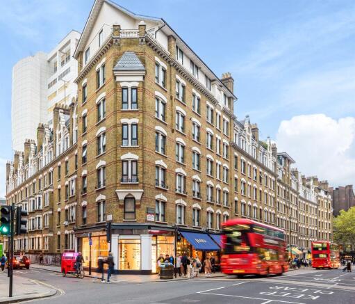 1 bed property, in Charing Cross Road, £699,500