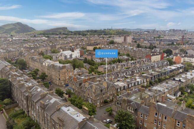 2 bed property, in Balfour Street, £285,000