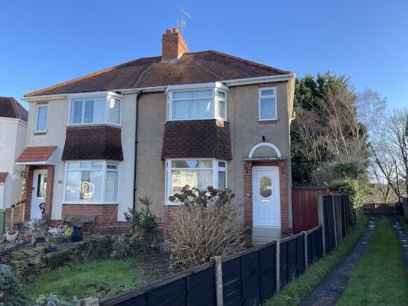 2 bed property, in WOLLASTON - Apley Road, £199,950