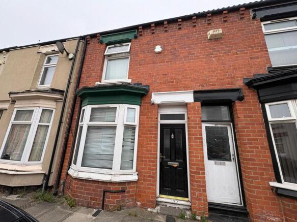 2 bed property, in Haddon Street, £70,000