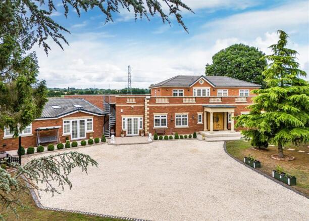 6 bed property, in The Cottage, £1,650,000