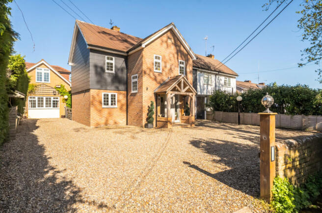 5 bed property, in Holly Ridge, £1,150,000
