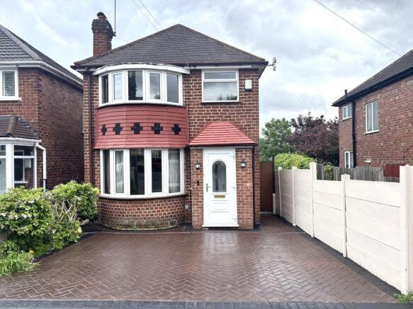 3 bed property, in Waddington Avenue, £260,000