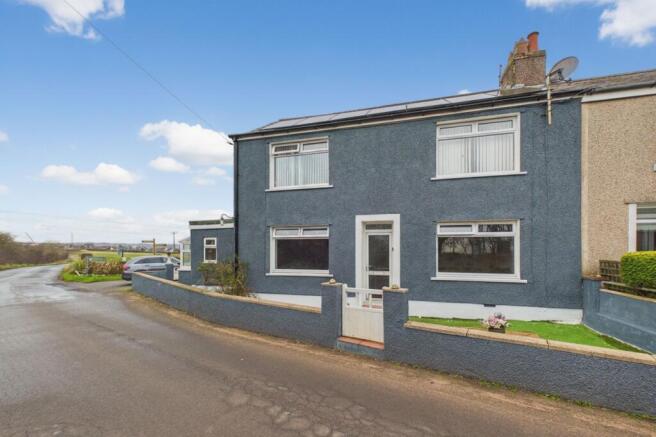 3 bed property, in Lane Head, £150,000