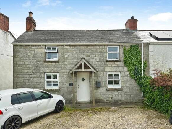3 bed property, in Breage, £385,000