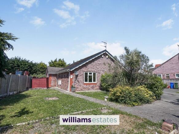 2 bed property, in Melyd Avenue, £189,950