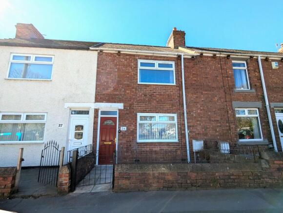 2 bed property, in Hilda Terrace, £80,000