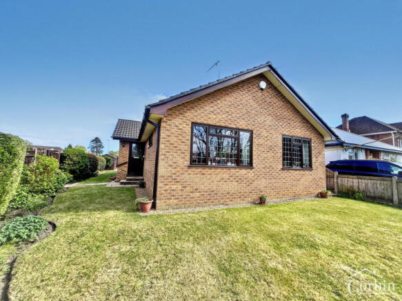 3 bed property, in Wheelers Lane, £400,000
