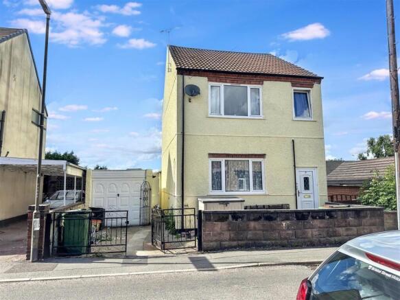 3 bed property, in Charles Street, £165,000