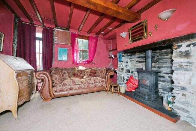 1 bed property, in John Street, £60,000