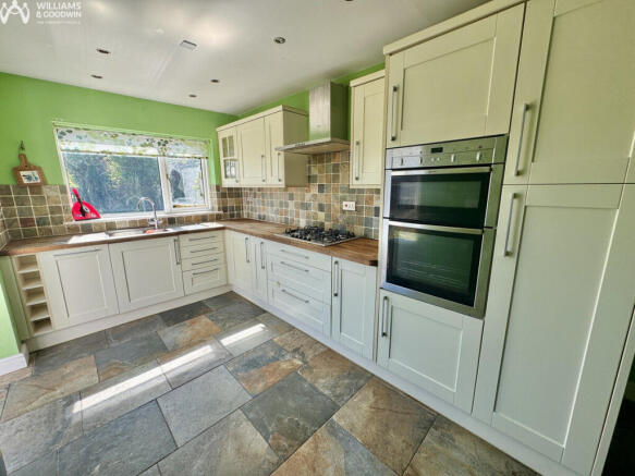 3 bed property, in Field Street, £150,000