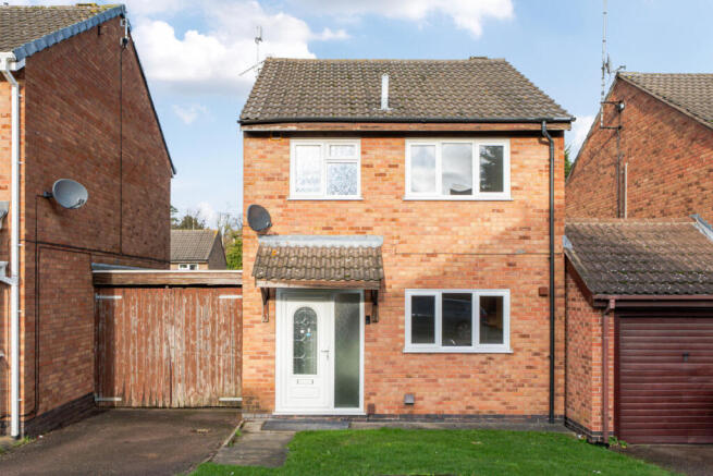 3 bed property, in Birkenshaw Road, £239,950