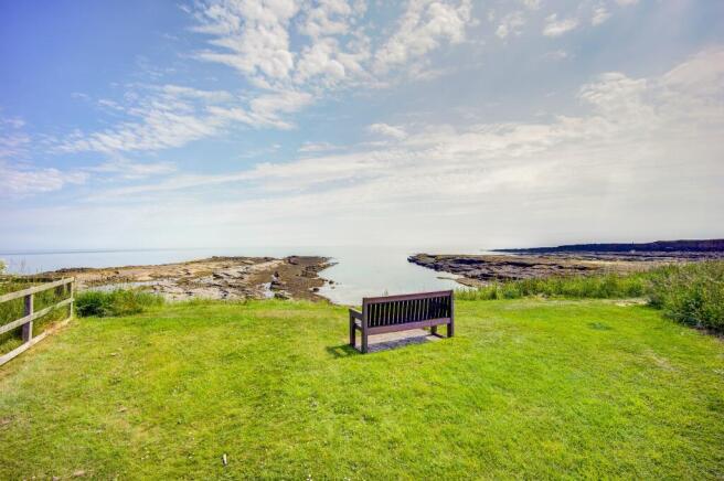 3 bed property, in Harbour Road, £595,000