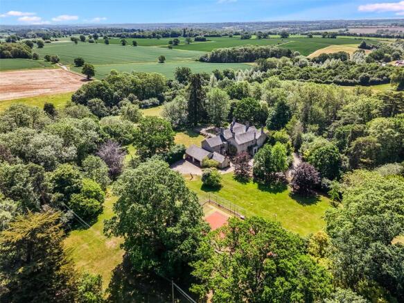 7 bed property, in Star Stile, £2,000,000