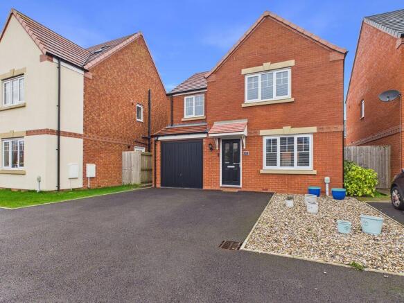 4 bed property, in Centenary Way, £337,500