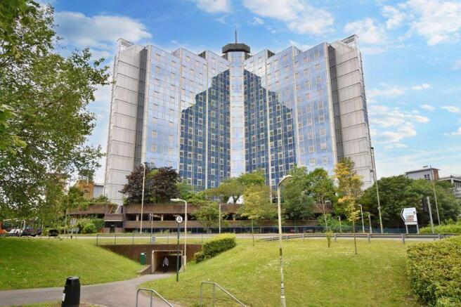 Land, in Flat 1019, £79,000