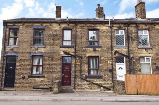 1 bed property, in Wakefield Road, £120,000