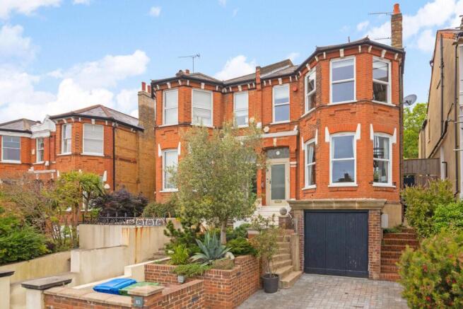 5 bed property, in Underhill Road, £2,000,000