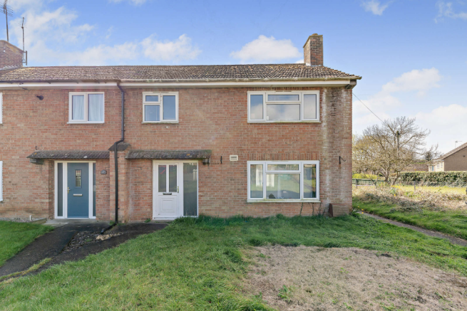 3 bed property, in Empingham Road, £240,000