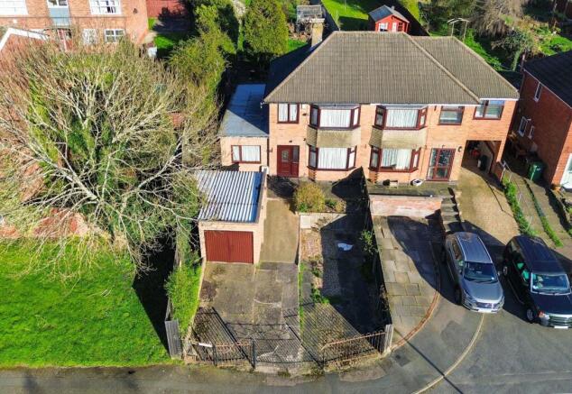 3 bed property, in Godwin Avenue, £320,000
