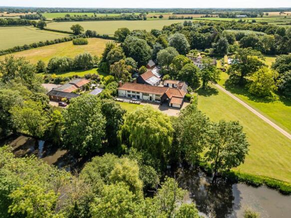 5 bed property, in Topcroft Street, £1,250,000