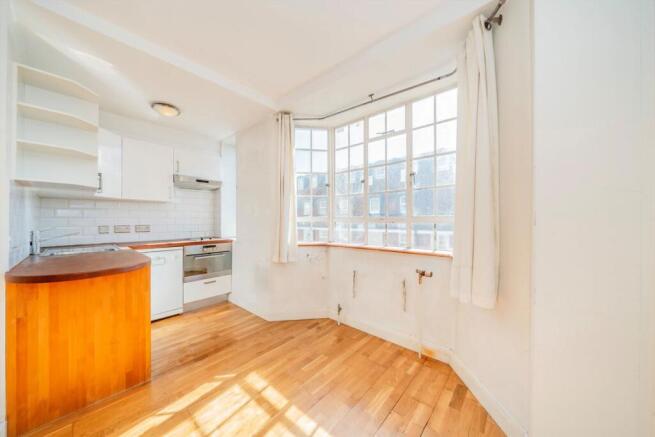 Land, in Chelsea Cloisters, £250,000