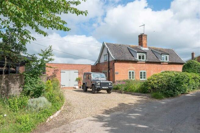 4 bed property, in Brussels Green, £695,000
