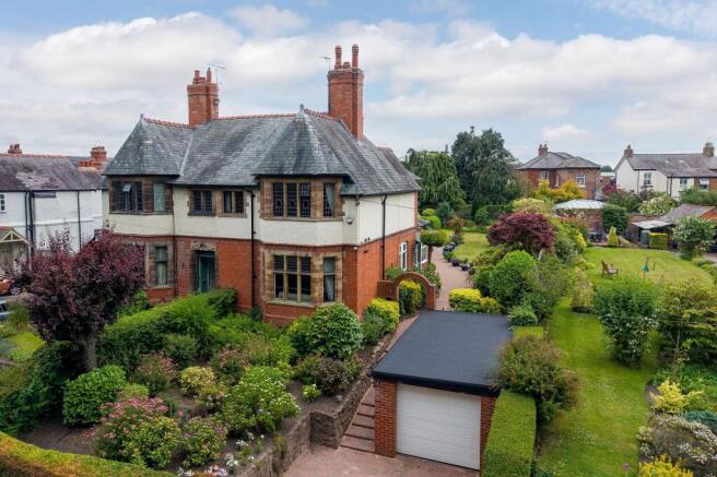 4 bed property, in Dee Banks, £900,000