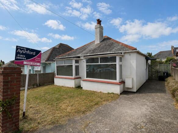 3 bed property, in Tarraway Road, £300,000