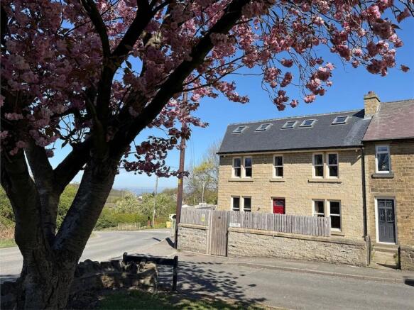 3 bed property, in South View Terrace, £425,000