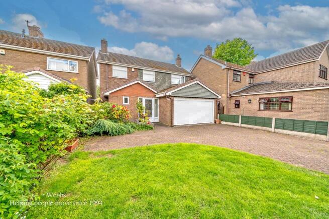 4 bed property, in Fernleigh Road, £475,000