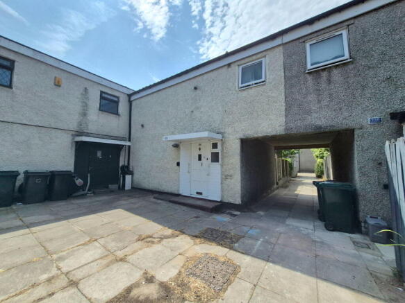 4 bed property, in Egerton, £115,000