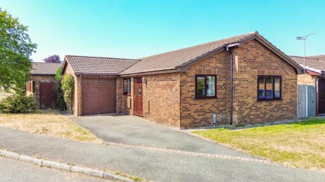 3 bed property, in Holly Grange, £220,000