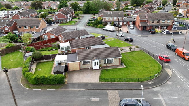 2 bed property, in Worthy Down, £280,000