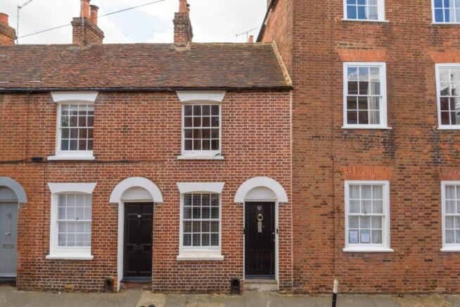 2 bed property, in King Street, £350,000